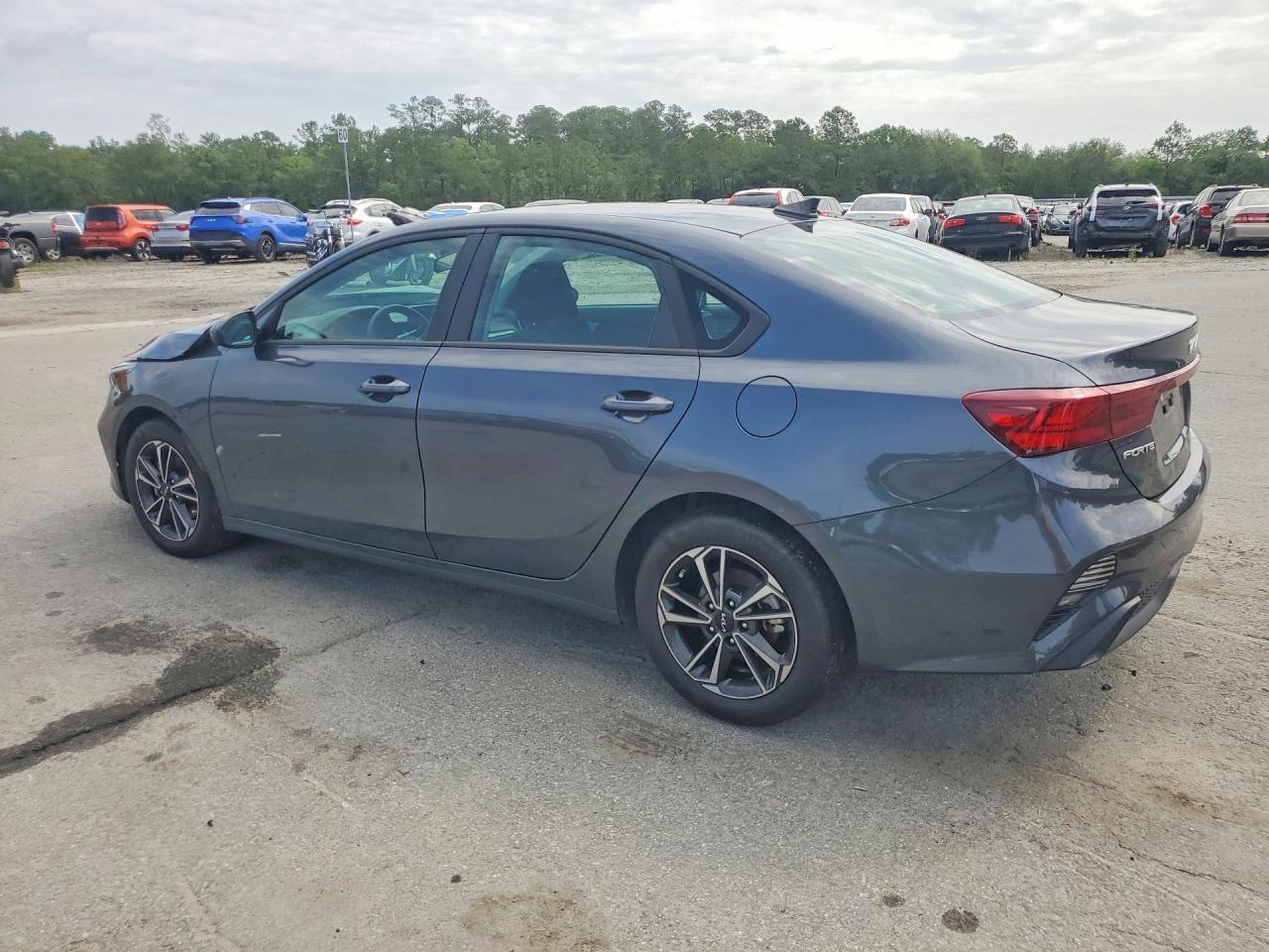 2024 KIA FORTE LXS — Фото 2 из 12