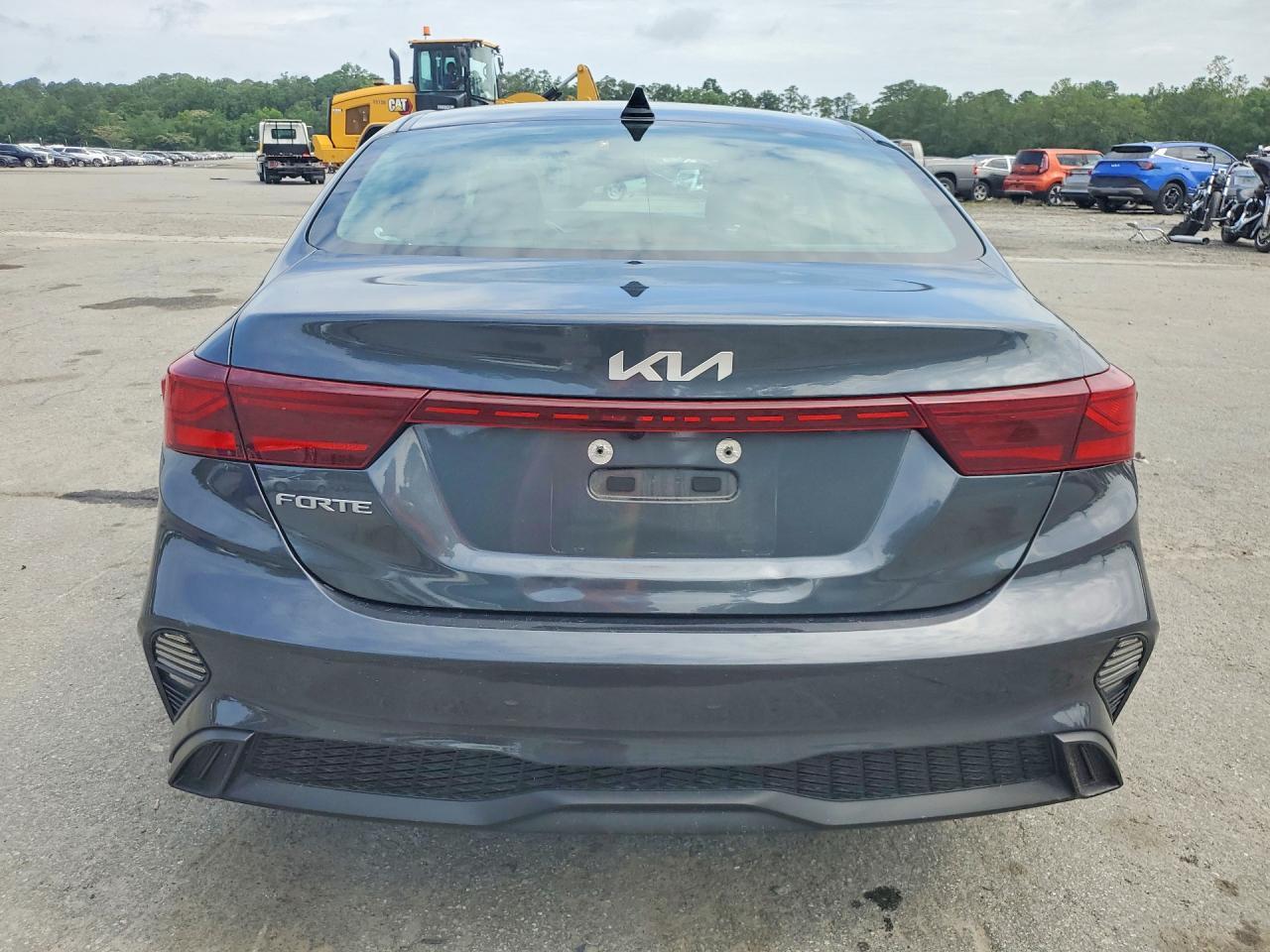 2024 KIA FORTE LXS — Фото 6 из 12