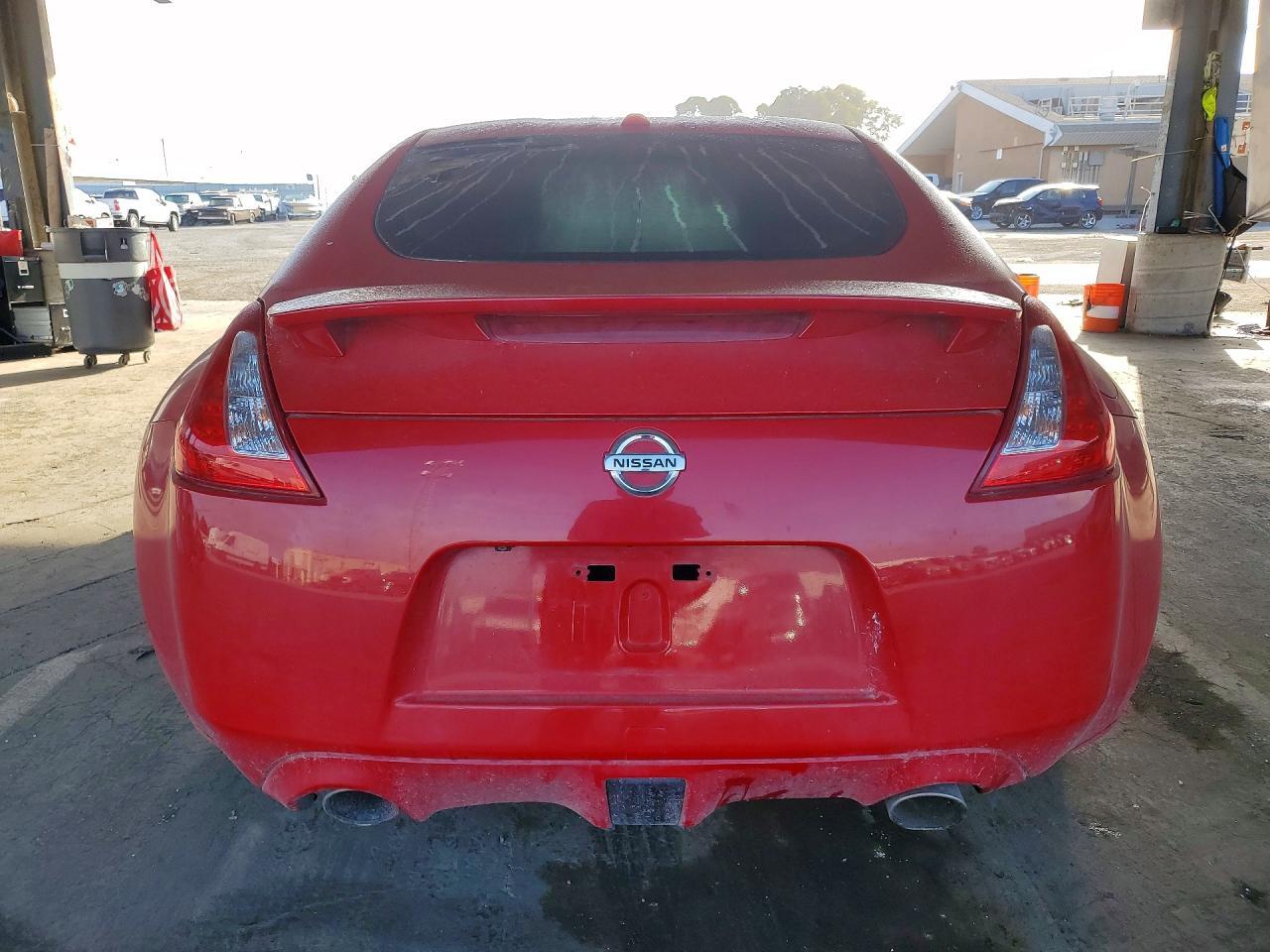 2012 NISSAN 370Z BASE — Фото 6 из 12