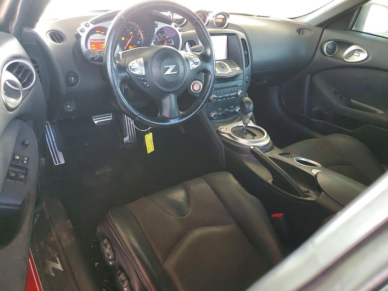 2012 NISSAN 370Z BASE — Фото 8 из 12