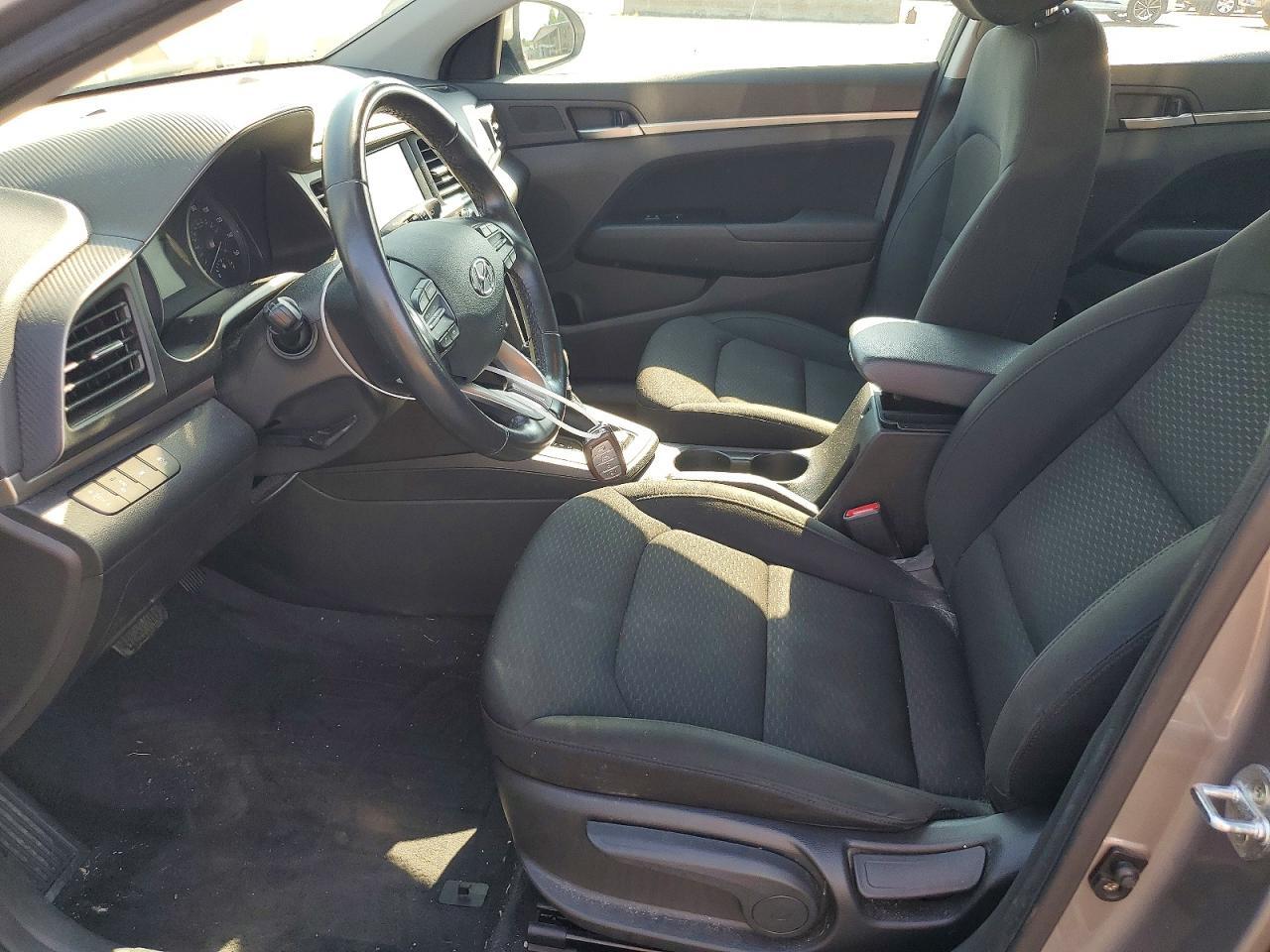 2020 HYUNDAI ELANTRA VALUE EDITION — Фото 7 из 12