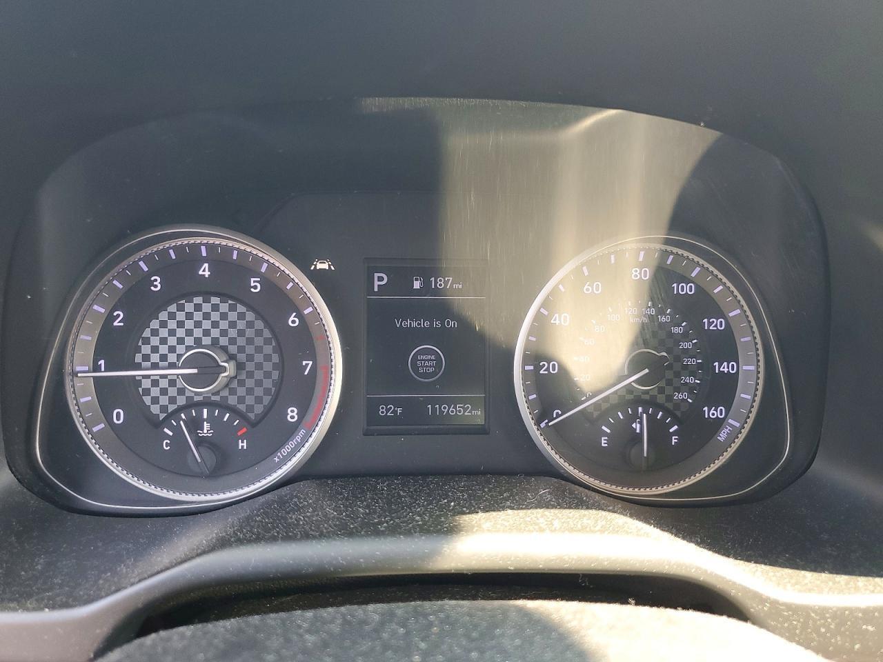 2020 HYUNDAI ELANTRA VALUE EDITION — Фото 9 из 12