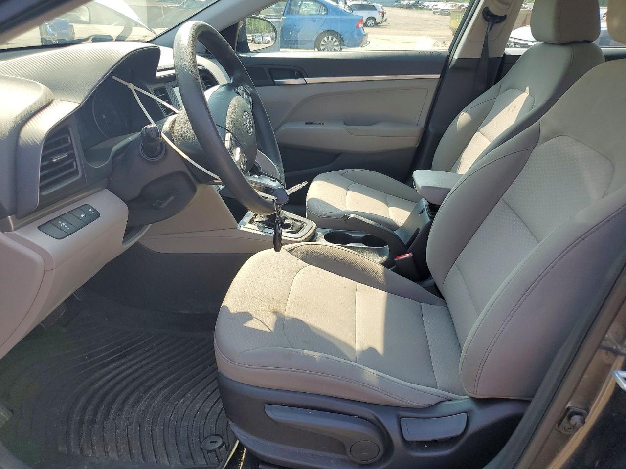 2020 HYUNDAI ELANTRA SE — Фото 7 из 13