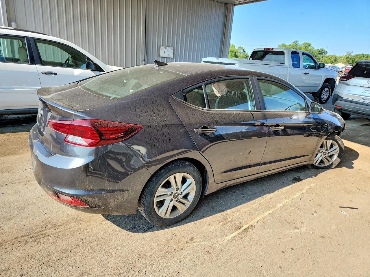 2020 HYUNDAI ELANTRA SEL — Фото 3 из 12