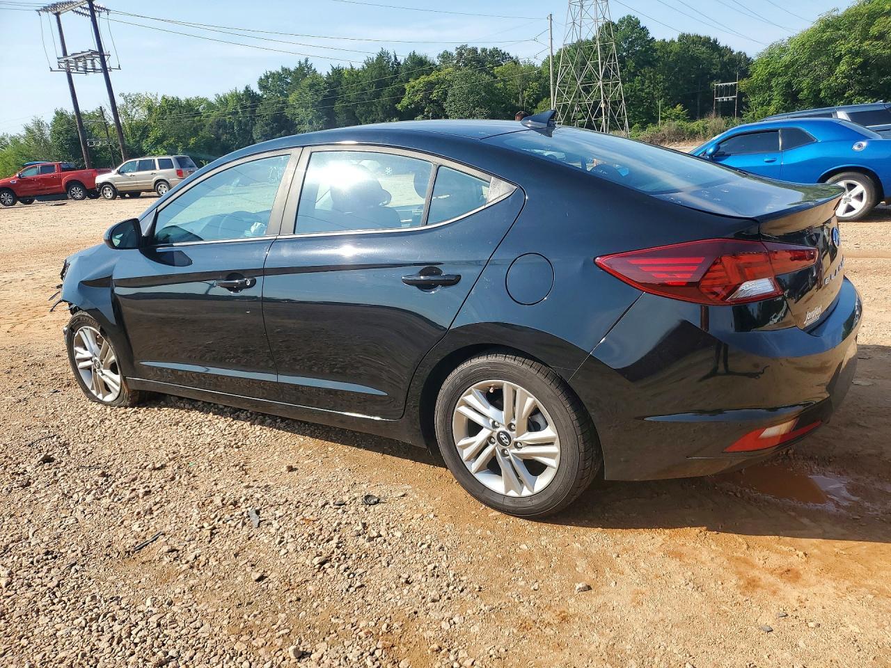 2020 HYUNDAI ELANTRA VALUE EDITION — Фото 2 из 13