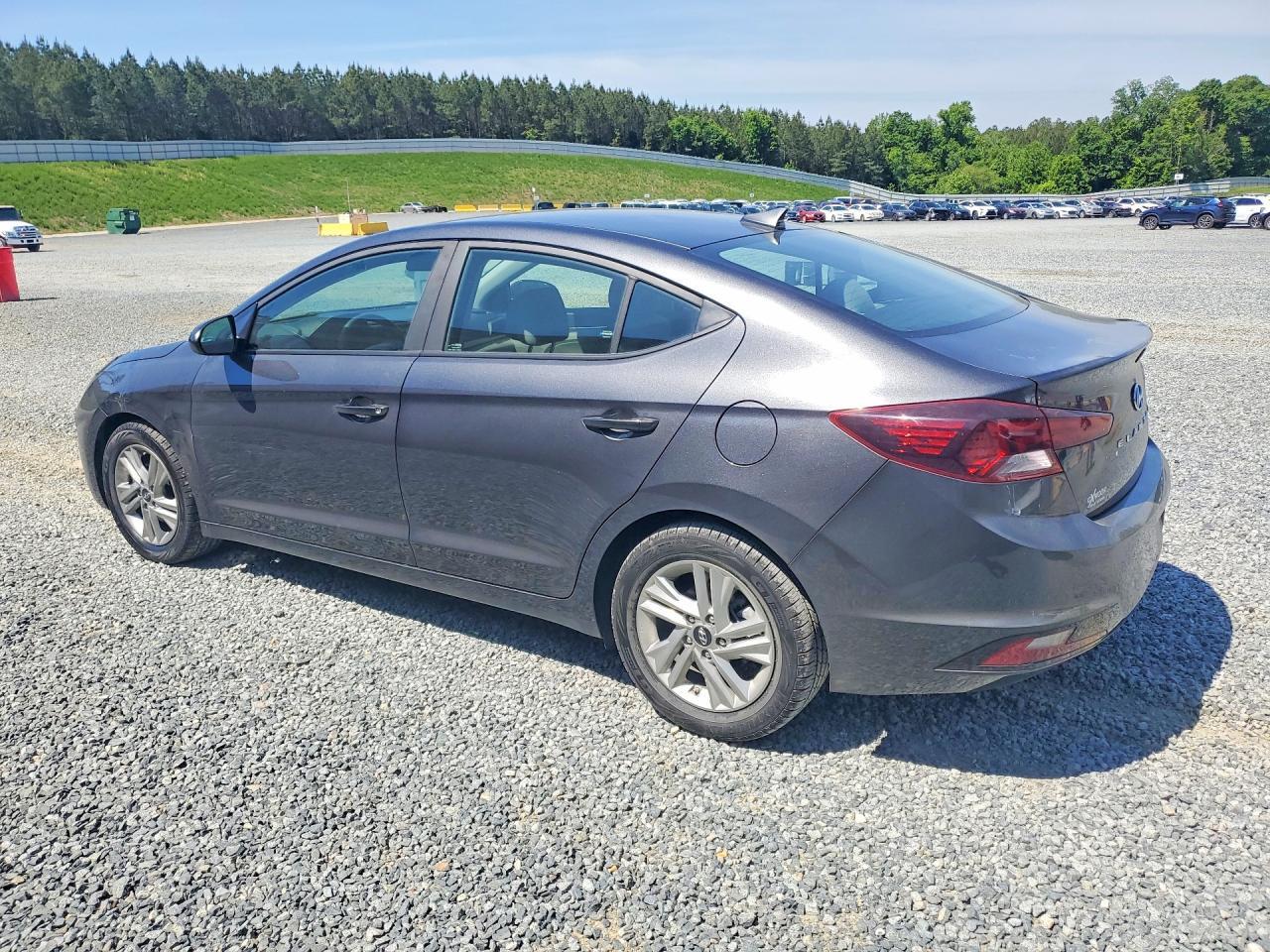 2020 HYUNDAI ELANTRA SEL — Фото 2 из 12