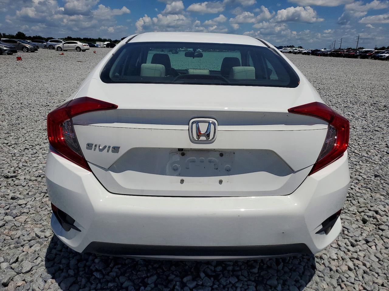 2016 HONDA CIVIC LX — Фото 6 из 12