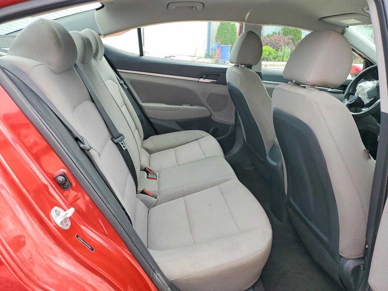 2020 HYUNDAI ELANTRA SEL — Фото 10 из 12