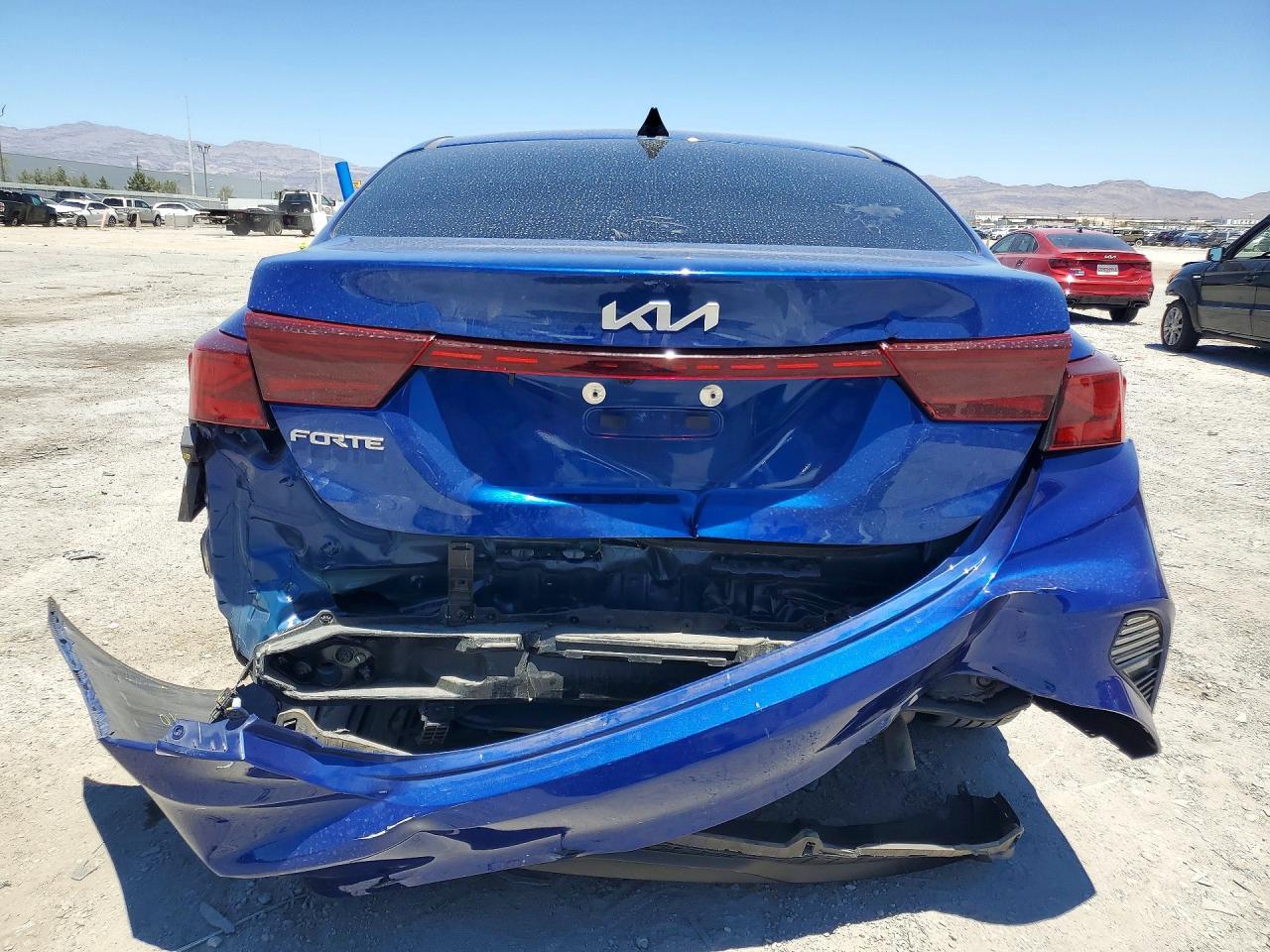 2024 KIA FORTE LXS — Фото 6 из 12