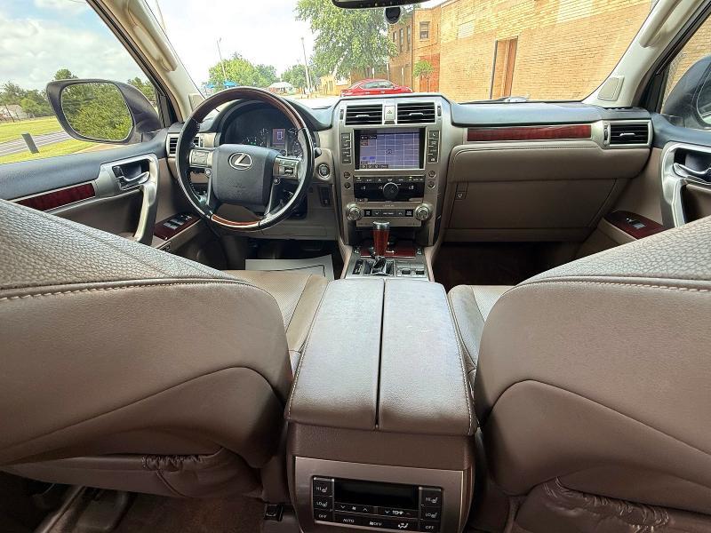 2016 LEXUS GX 460 — Фото 9 из 10