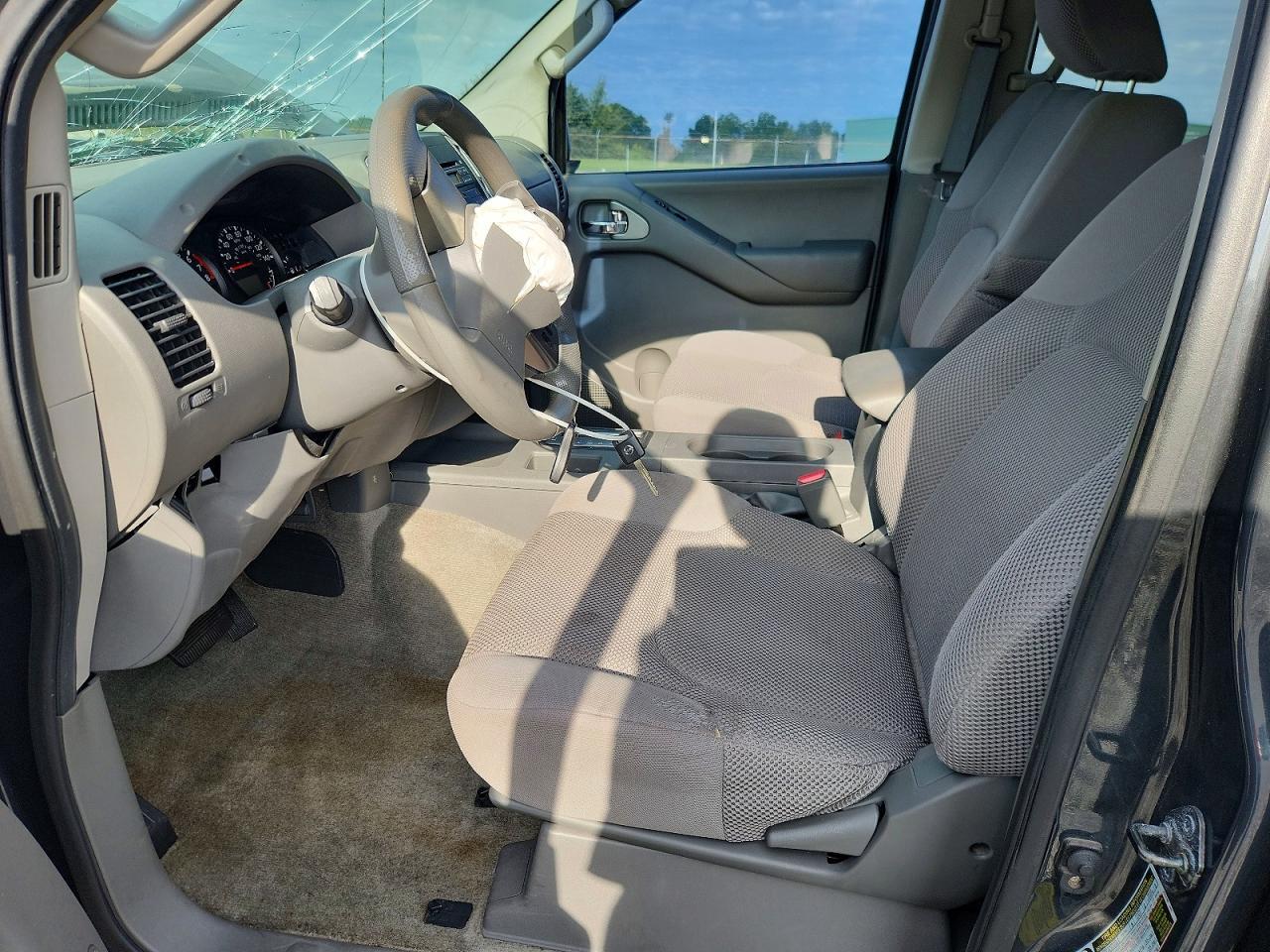 2012 NISSAN FRONTIER S — Фото 7 из 13