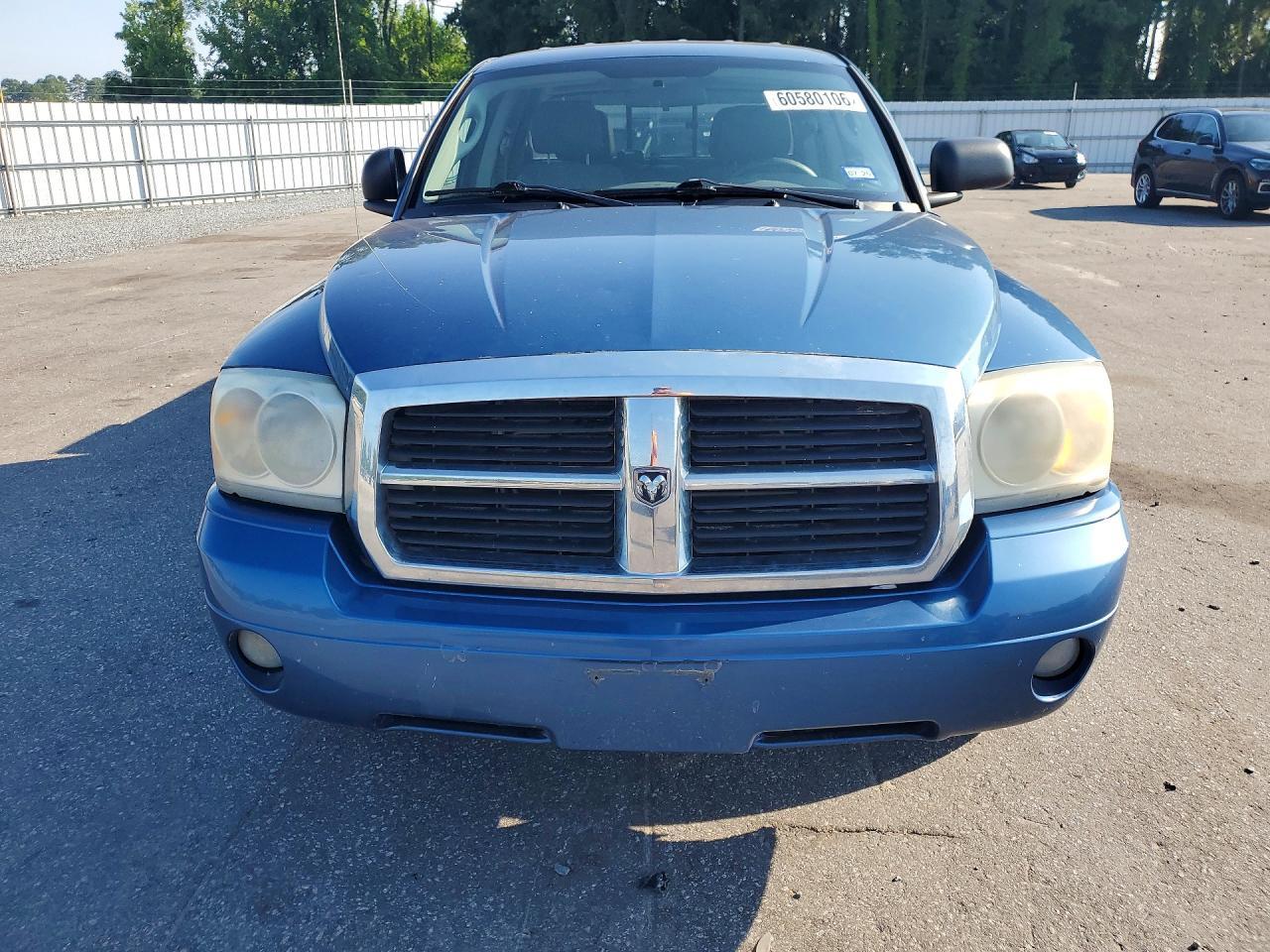 2006 DODGE DAKOTA QUAD SLT — Фото 5 из 12