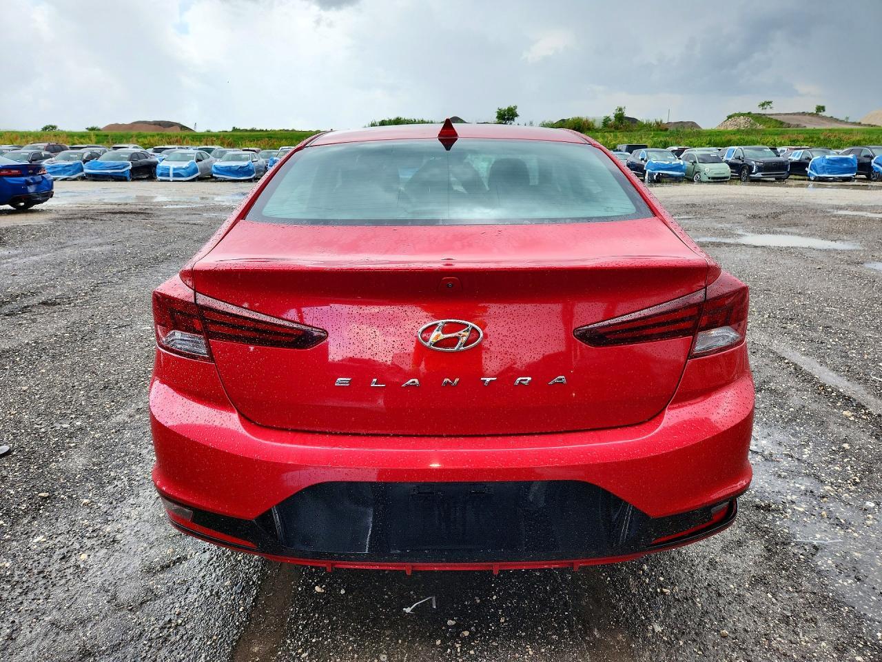 2020 HYUNDAI ELANTRA — Фото 6 из 13