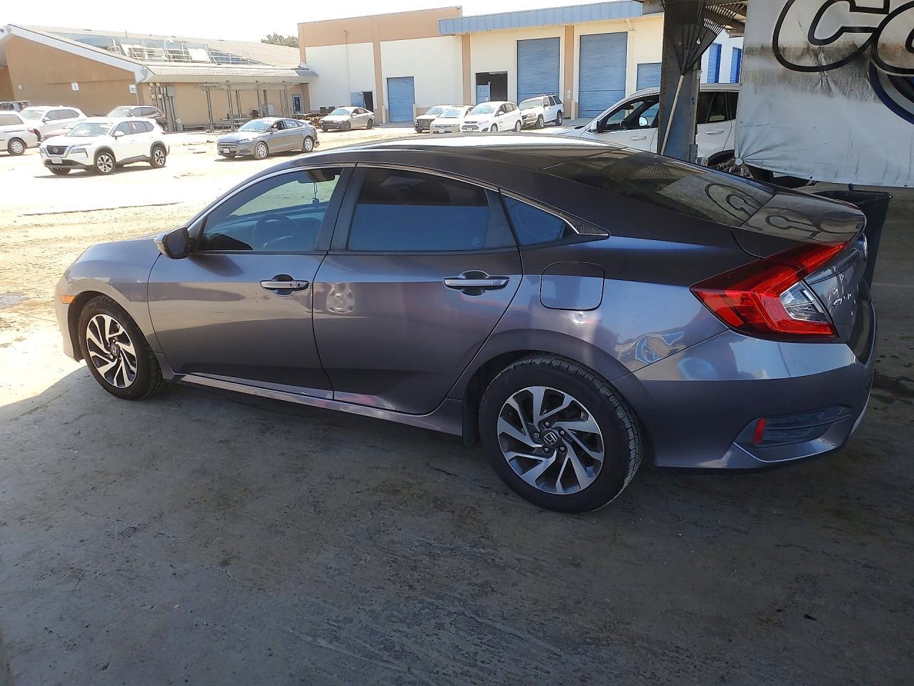 2016 HONDA CIVIC EX — Фото 2 из 12