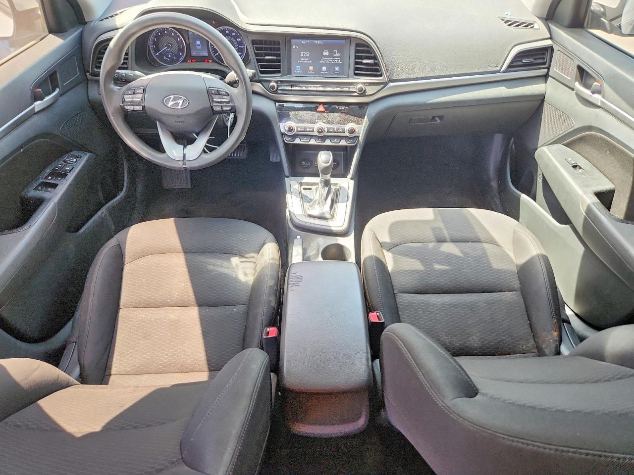 2020 HYUNDAI ELANTRA SEL — Фото 8 из 12
