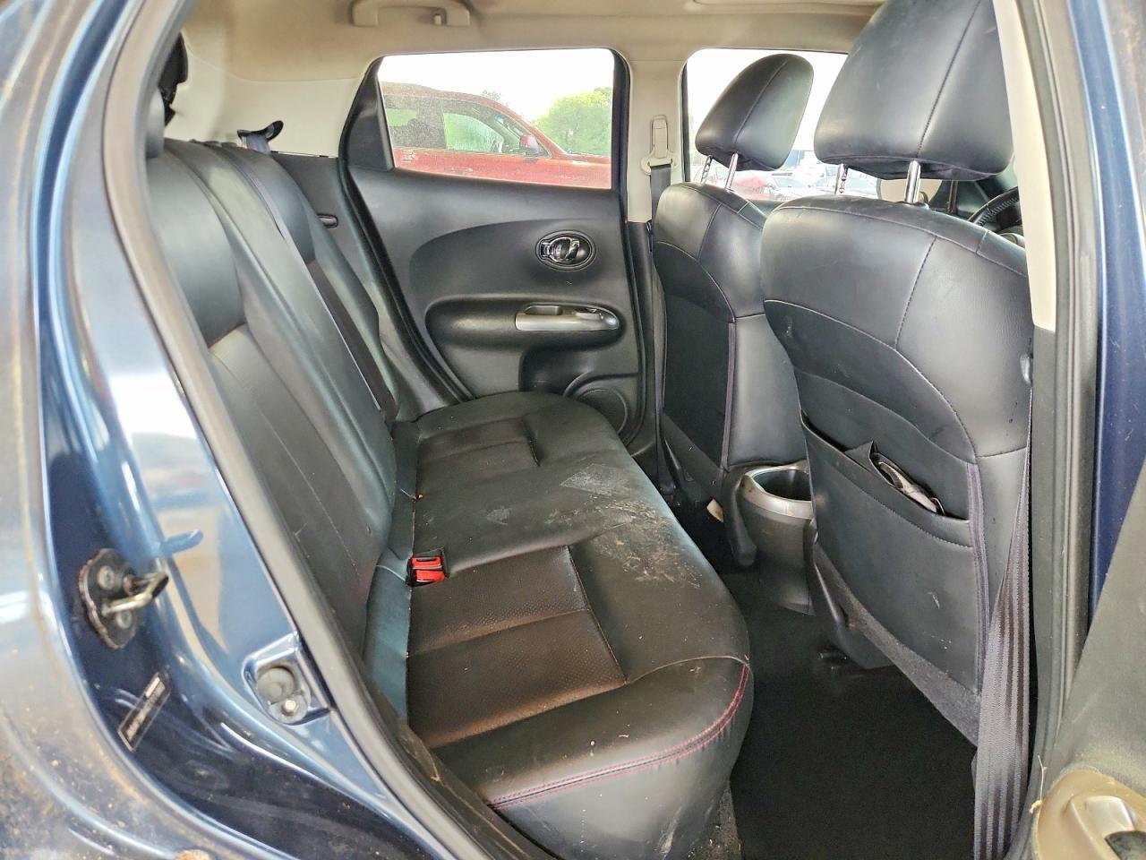 JN8AF5MR4CT111960 2012 NISSAN JUKE photo no. 11