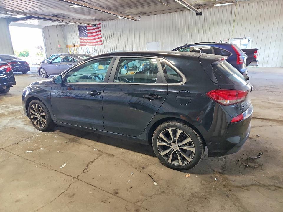 2020 HYUNDAI ELANTRA GT BASE — Фото 2 из 12