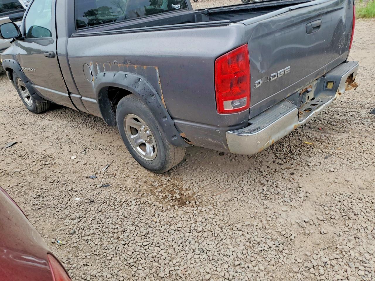 2003 DODGE RAM 1500 ST — Фото 2 из 12