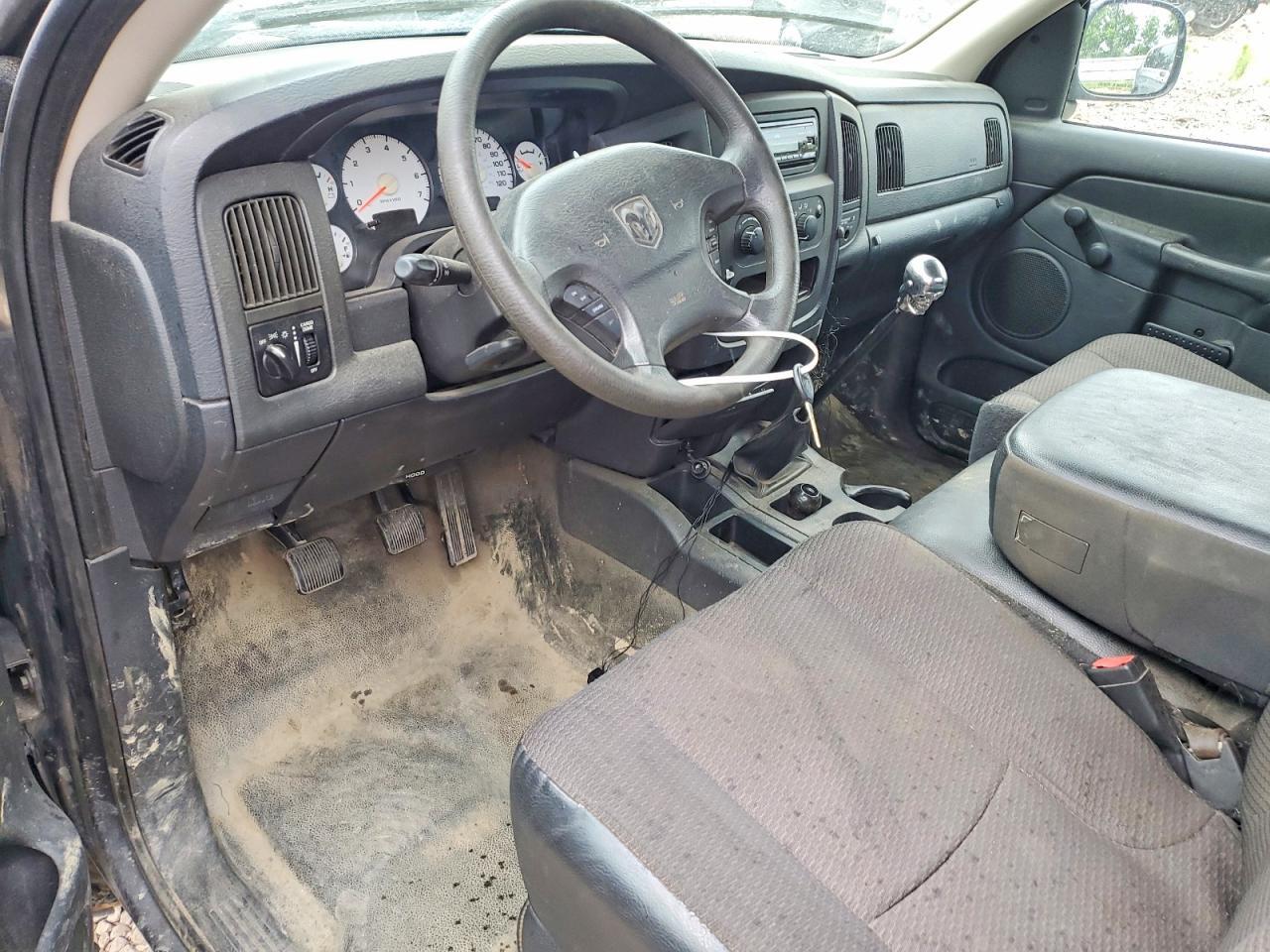 2003 DODGE RAM 1500 ST — Фото 8 из 12