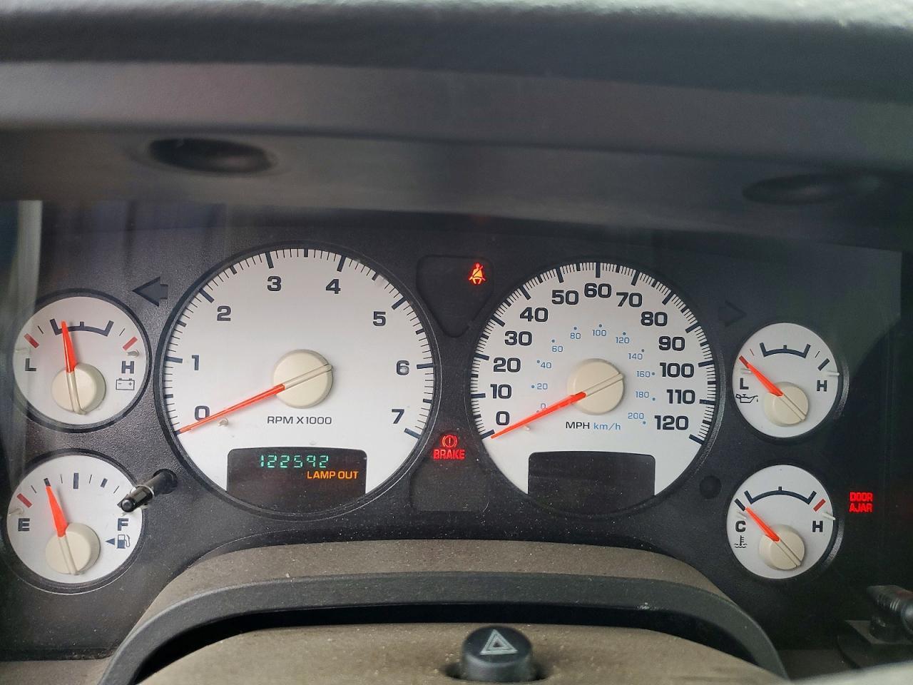 2003 DODGE RAM 1500 ST — Фото 9 из 12