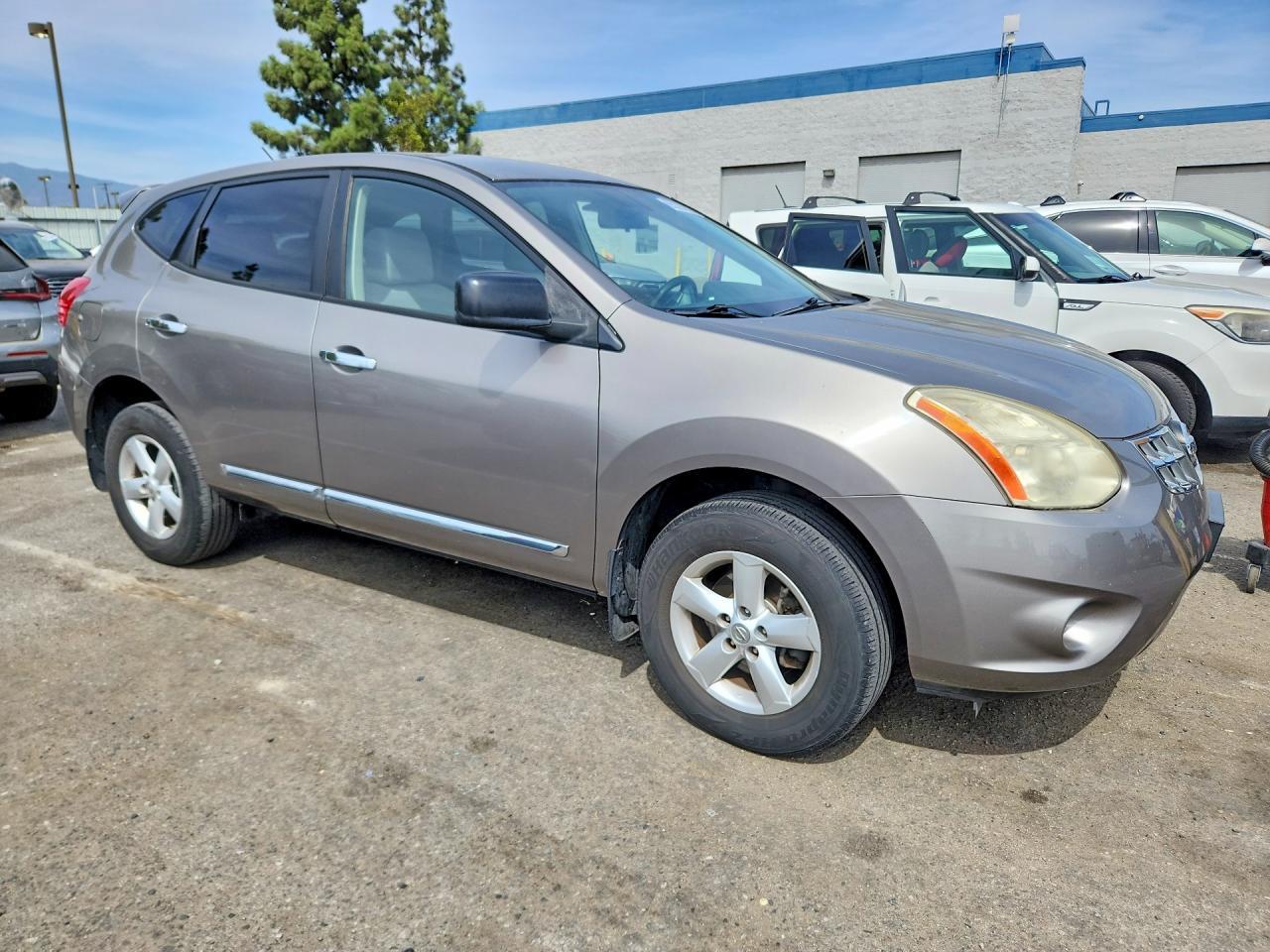 2012 NISSAN ROGUE S — Фото 4 из 12