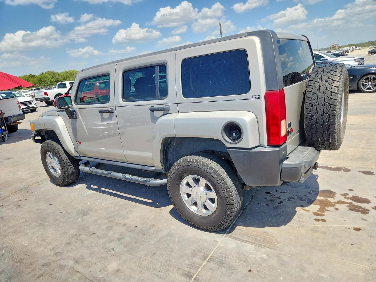2009 HUMMER H3 — Фото 2 из 13