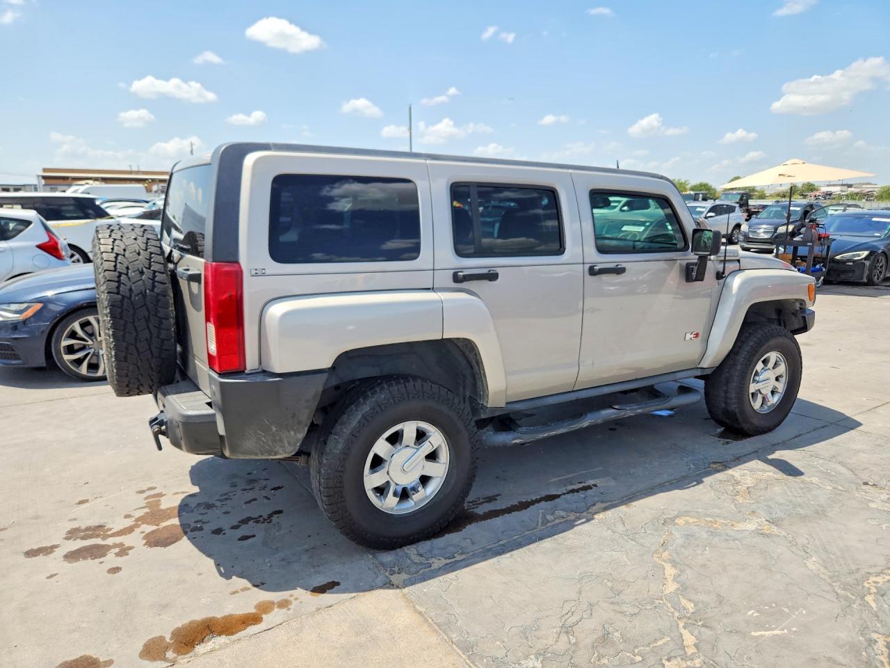 2009 HUMMER H3 — Фото 3 из 13