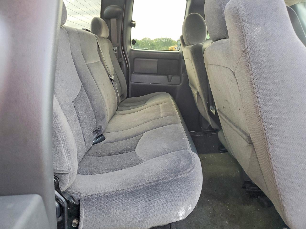 2006 GMC NEW SIERRA K1500 — Фото 10 из 12