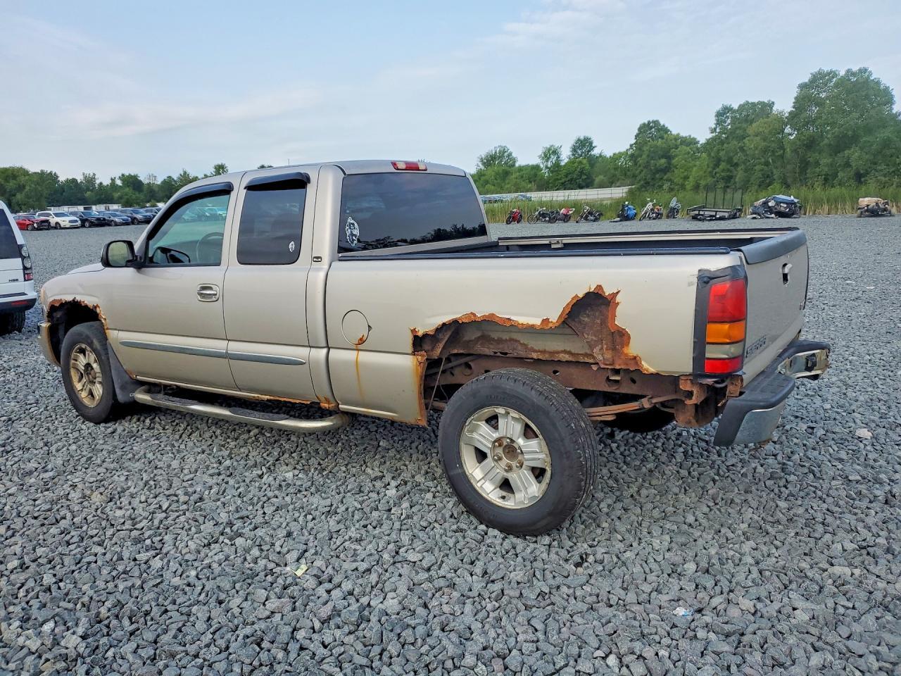 2006 GMC NEW SIERRA K1500 — Фото 2 из 12