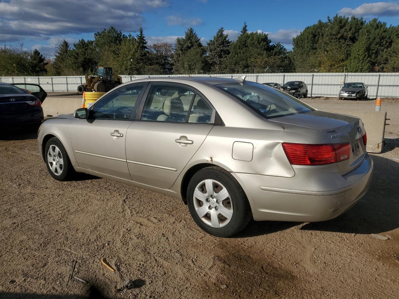 2009 HYUNDAI SONATA GLS — Фото 2 из 12