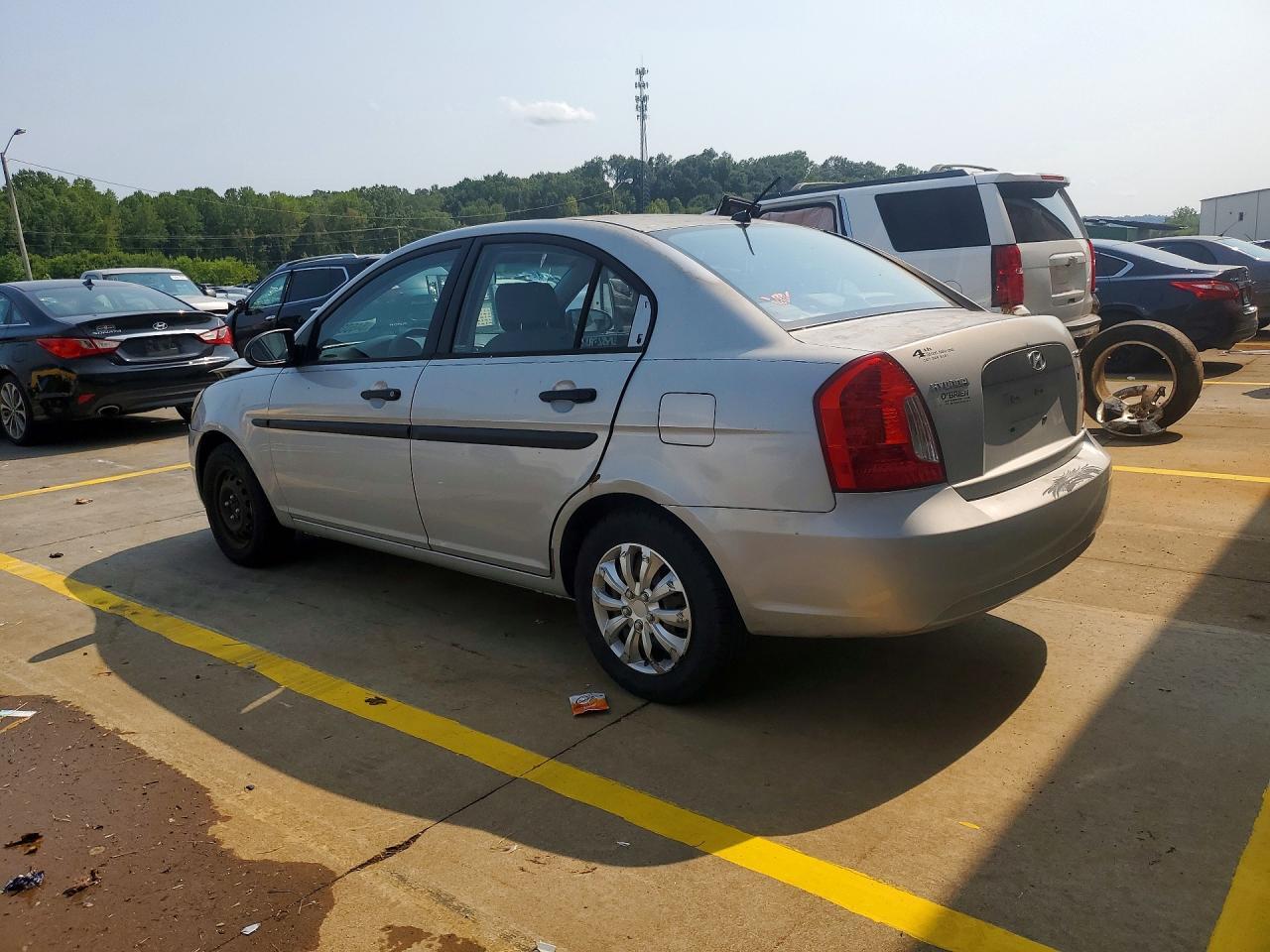 2009 HYUNDAI ACCENT GLS — Фото 2 из 12
