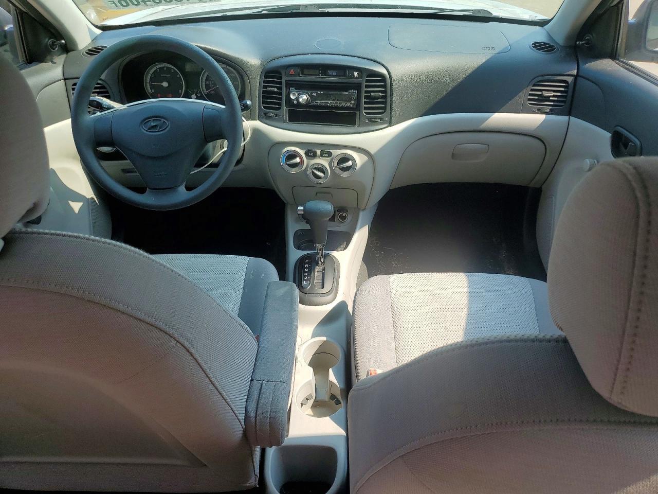 2009 HYUNDAI ACCENT GLS — Фото 8 из 12