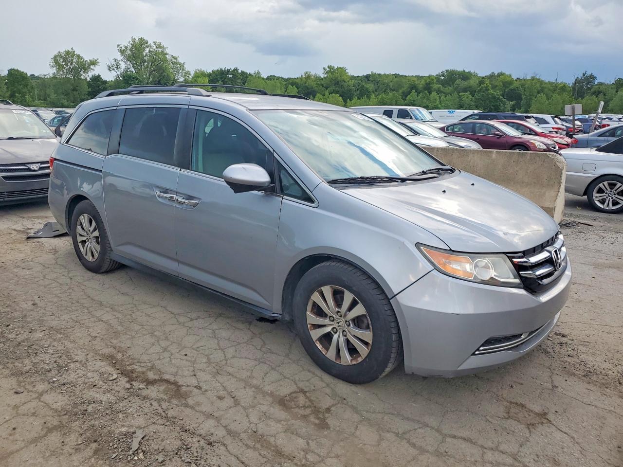 2016 HONDA ODYSSEY EX — Фото 4 из 13