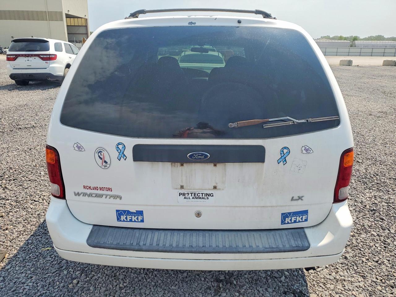2003 FORD WINDSTAR LX — Фото 6 из 13