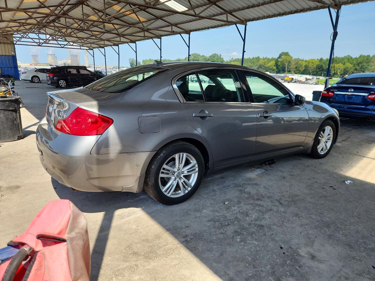 2009 INFINITI G37 SEDAN X — Фото 3 из 12