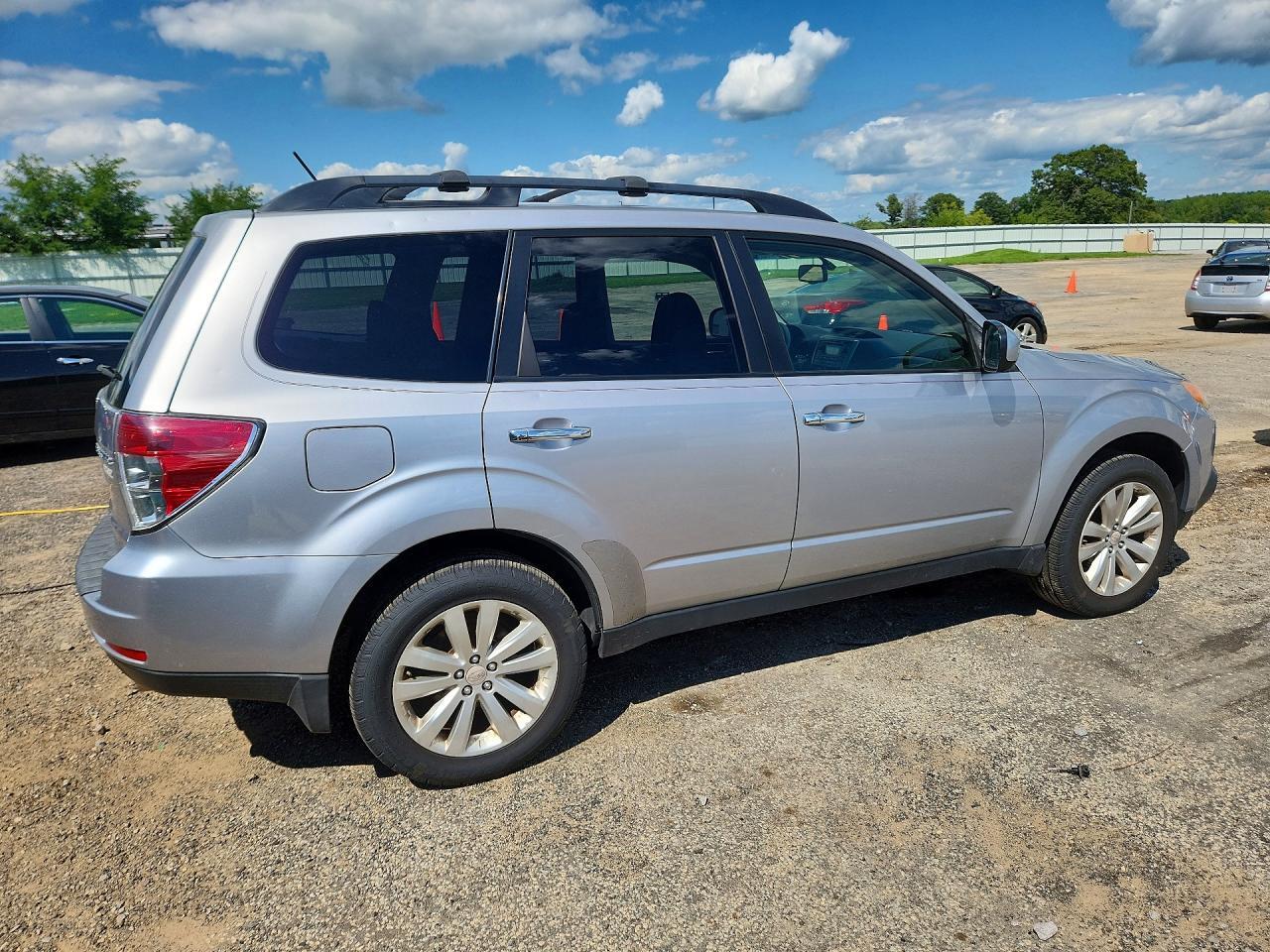 2012 SUBARU FORESTER 2.5X PREMIUM — Фото 3 из 13