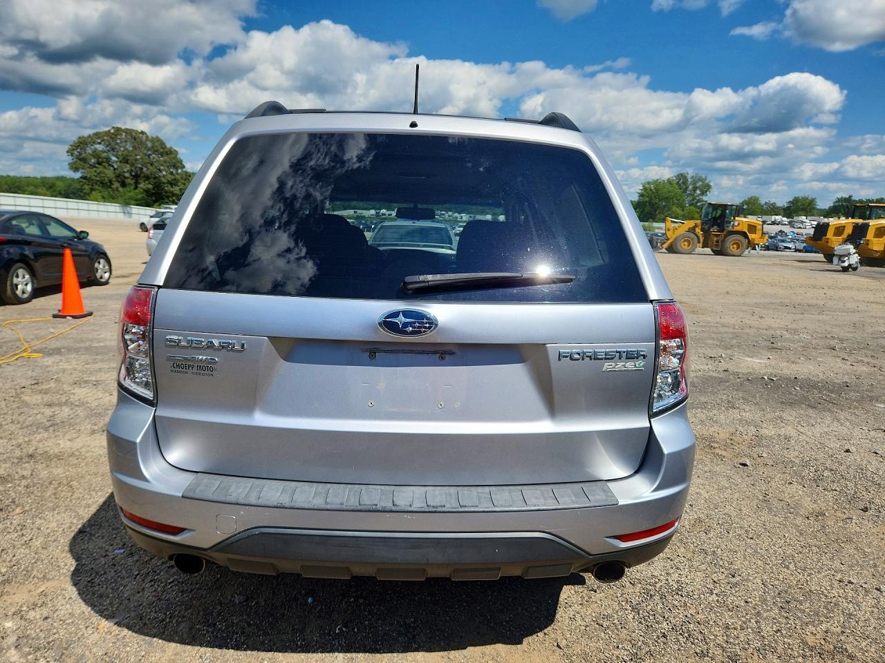 2012 SUBARU FORESTER 2.5X PREMIUM — Фото 6 из 13