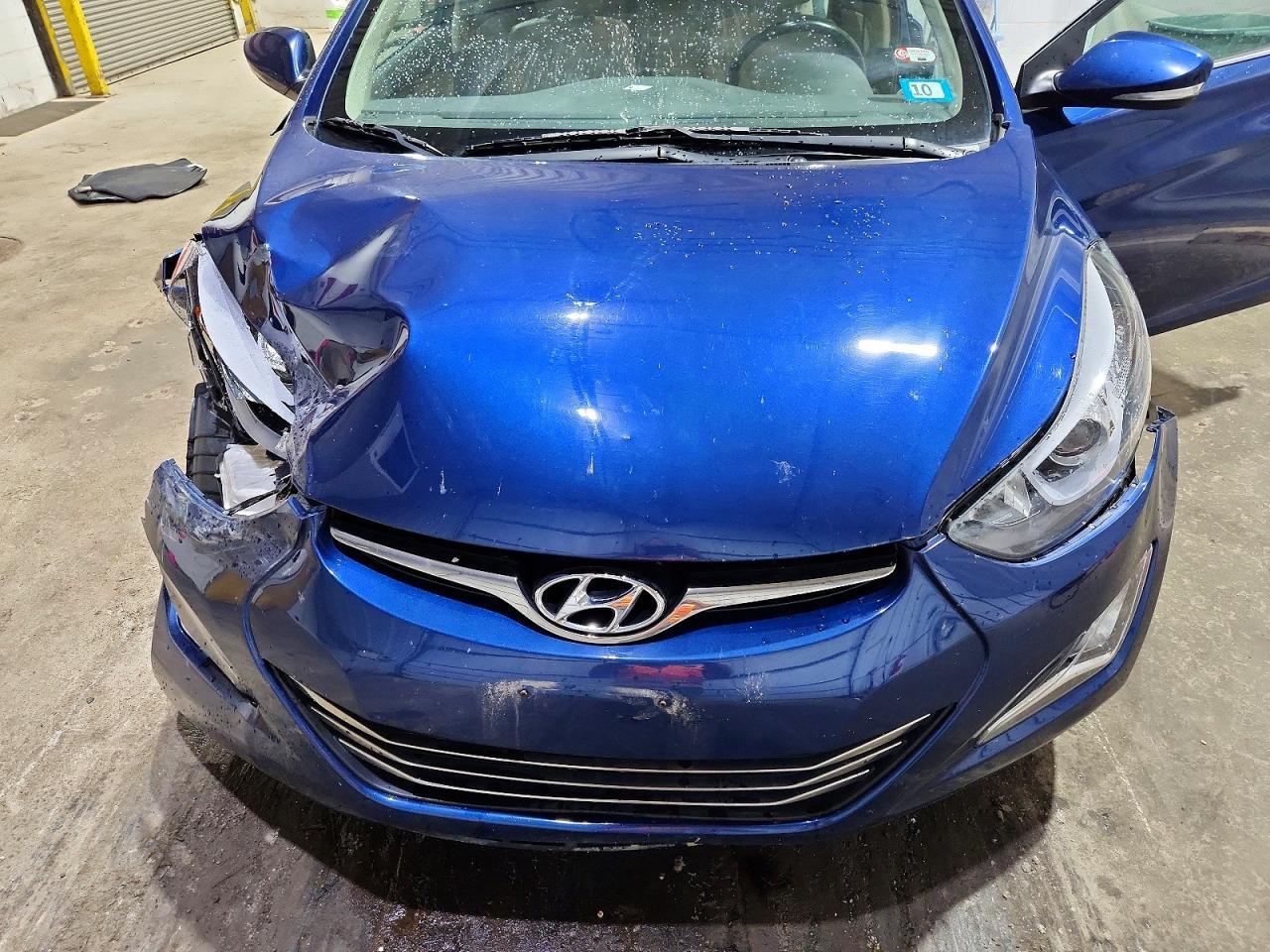 2016 HYUNDAI ELANTRA LIMITED — Фото 11 из 12