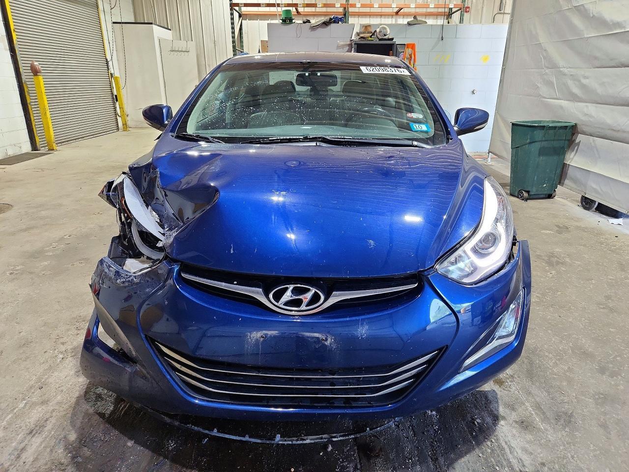 2016 HYUNDAI ELANTRA LIMITED — Фото 5 из 12