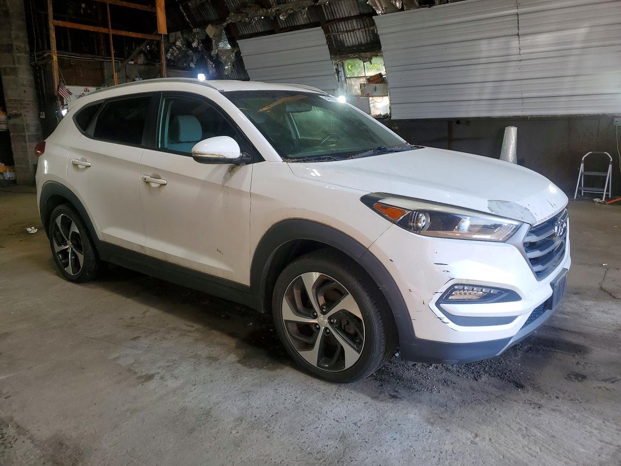 2016 HYUNDAI TUCSON SPORT — Фото 4 из 13