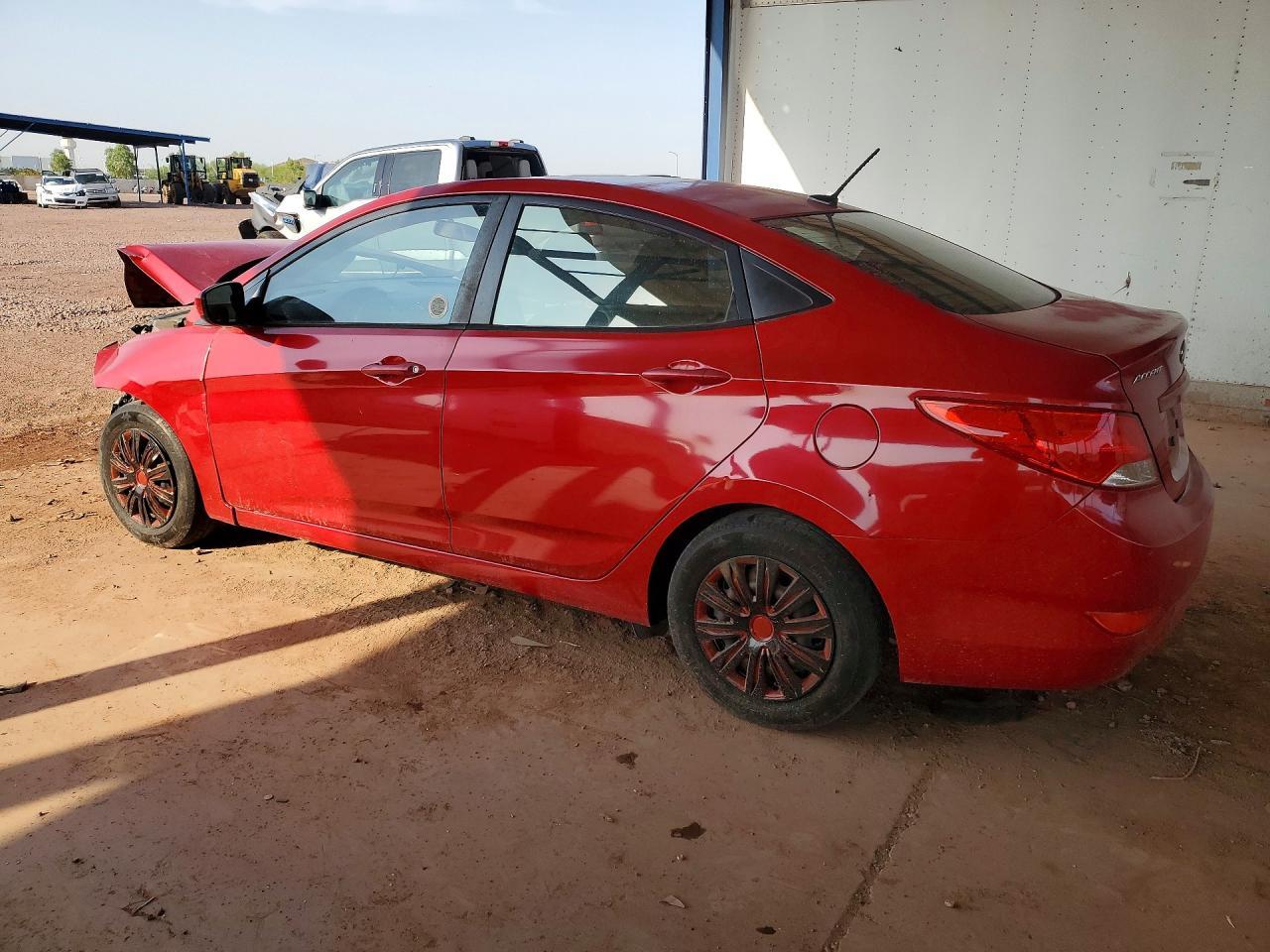 2016 HYUNDAI ACCENT SE — Фото 2 из 13