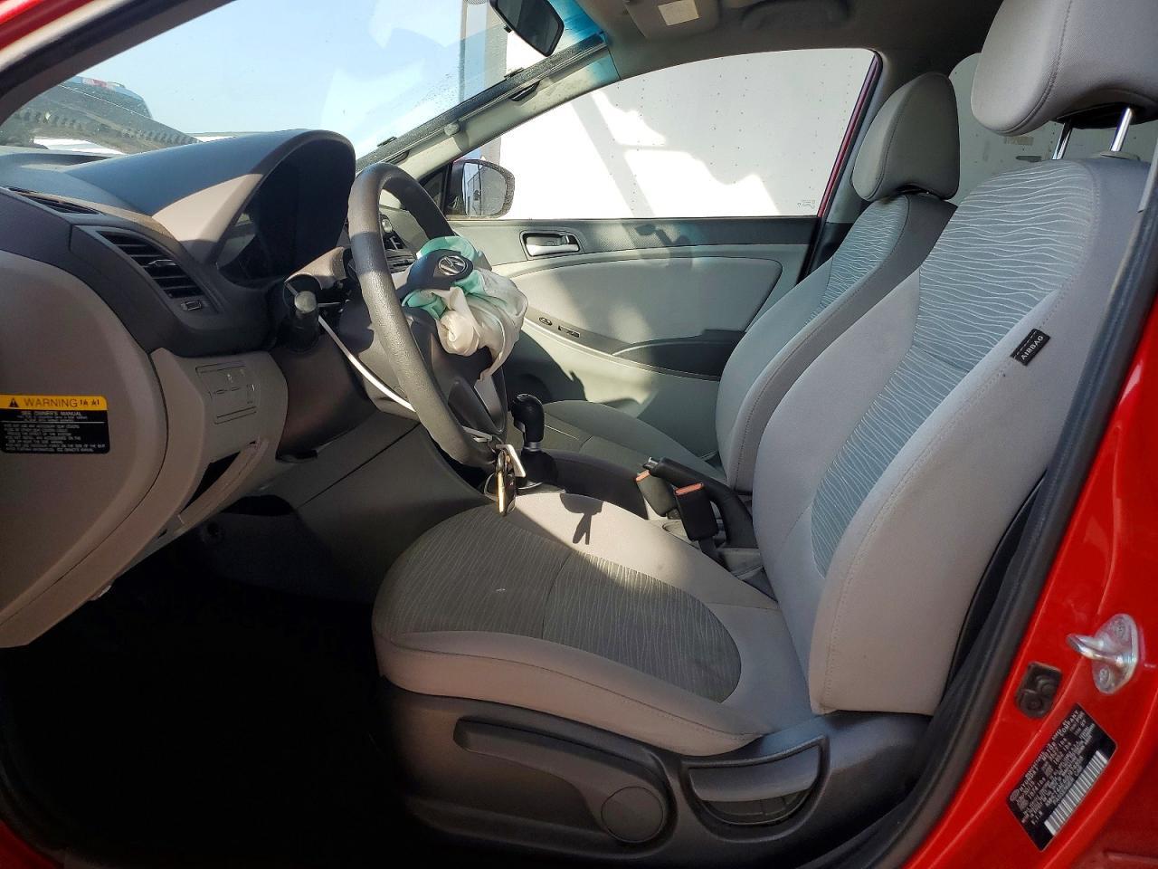2016 HYUNDAI ACCENT SE — Фото 7 из 13
