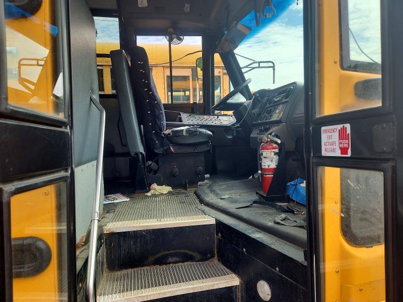 2012 THOMAS SAF-T-LINER C2 - SCHOOL BUS — Фото 5 из 10