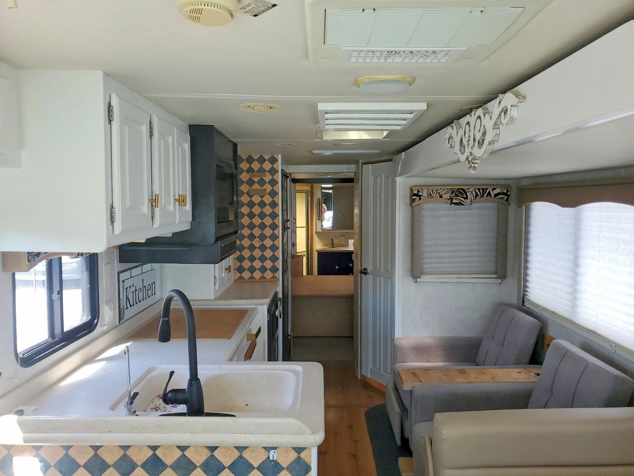 2003 WORKHORSE VACATIONER — Фото 6 из 10