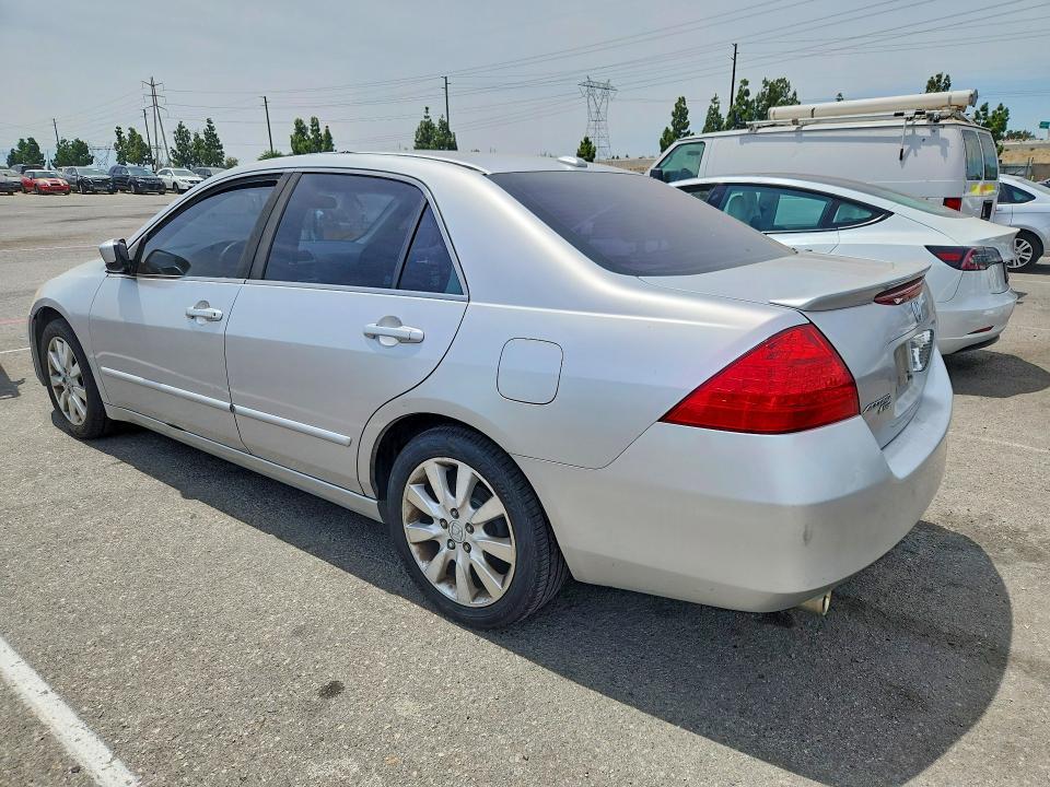 2006 HONDA ACCORD EX — Фото 2 из 12