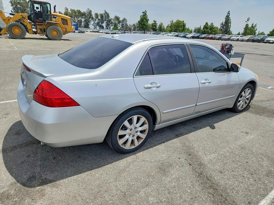 2006 HONDA ACCORD EX — Фото 3 из 12