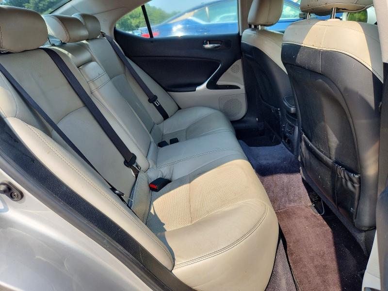 2009 LEXUS IS 250 — Фото 10 из 13