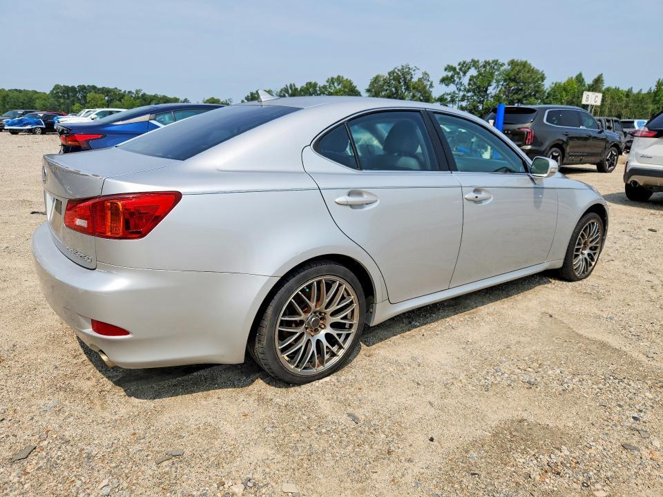 2009 LEXUS IS 250 — Фото 3 из 13