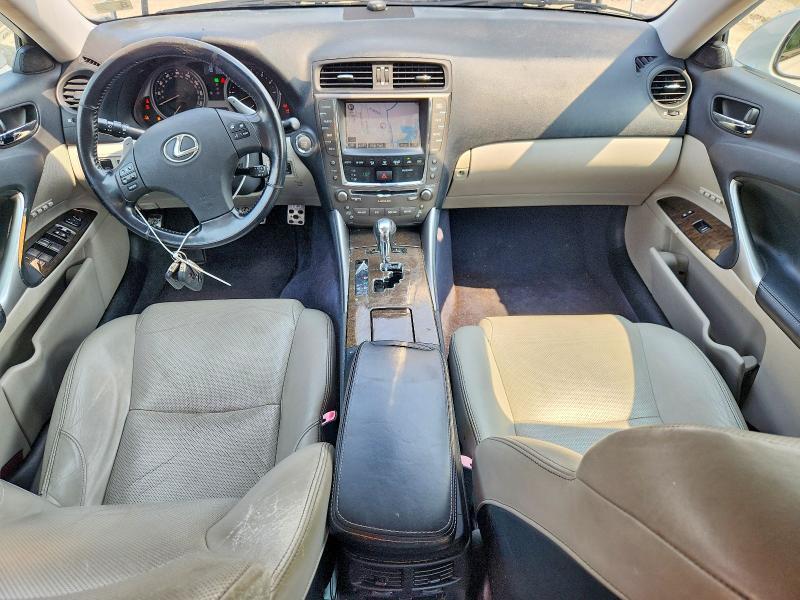 2009 LEXUS IS 250 — Фото 8 из 13