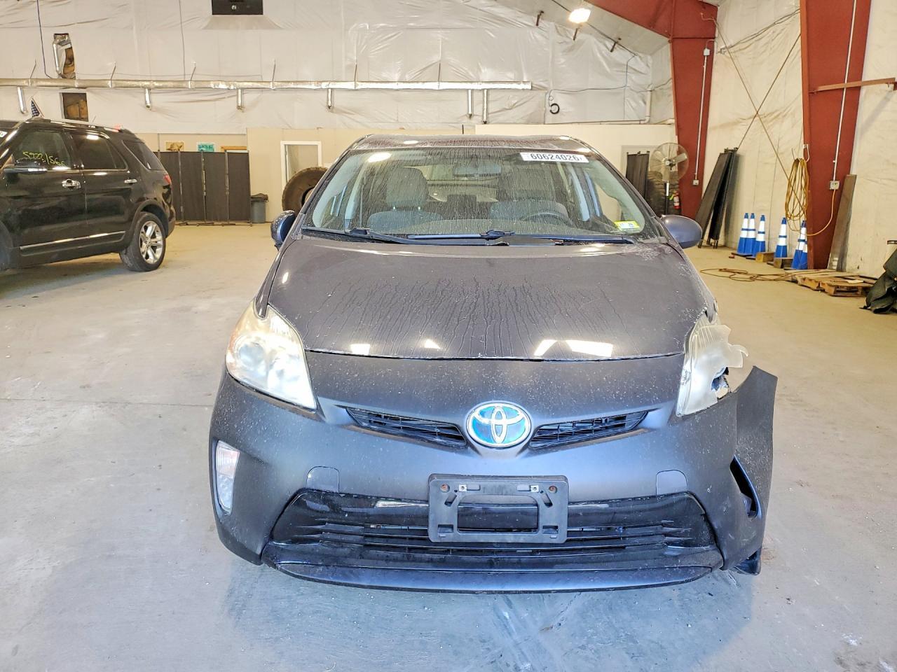 2012 TOYOTA PRIUS — Фото 5 из 12